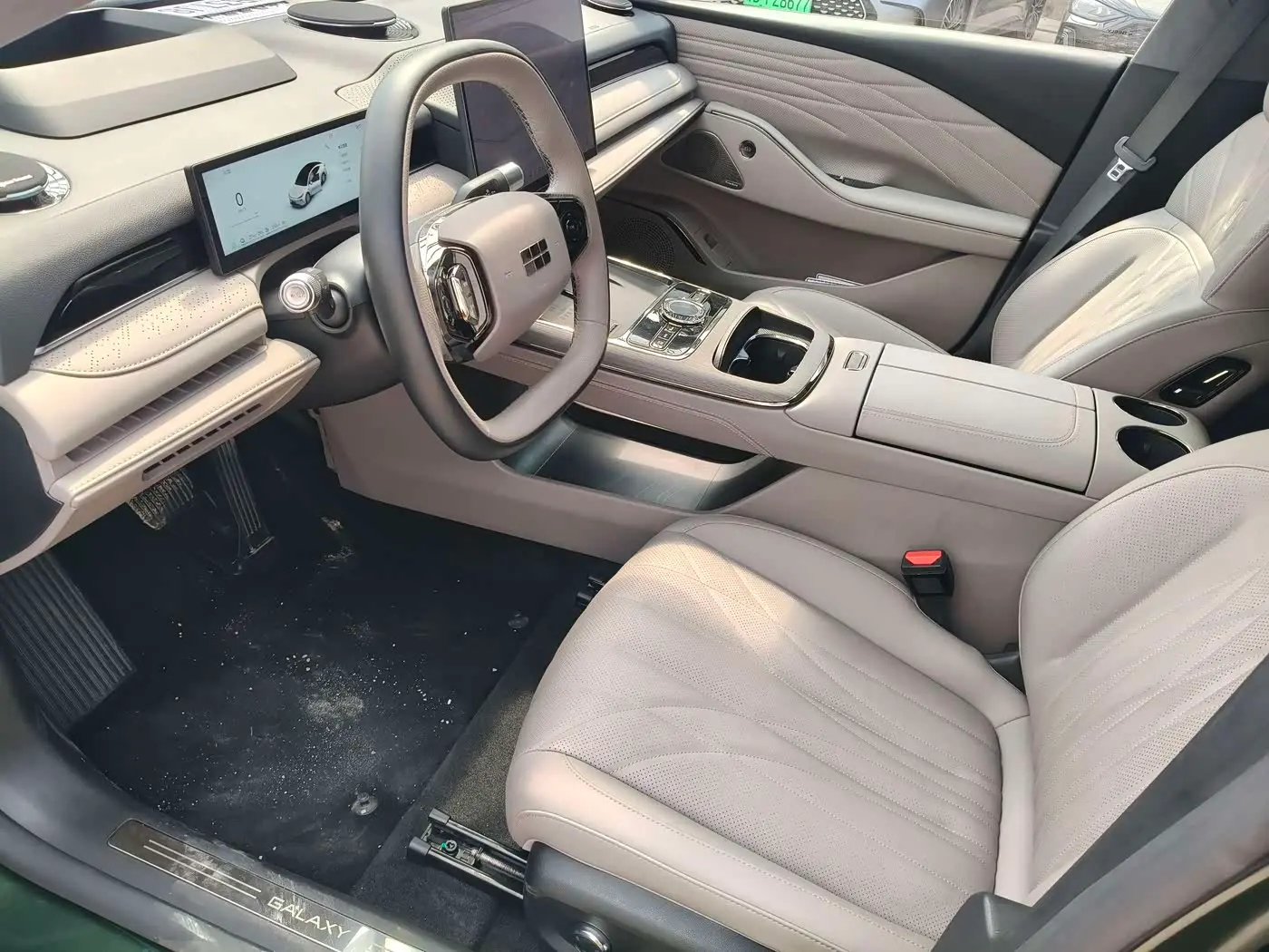 Geely Galaxy Galaxy Xingyao 8 2025 — Фото 7/13