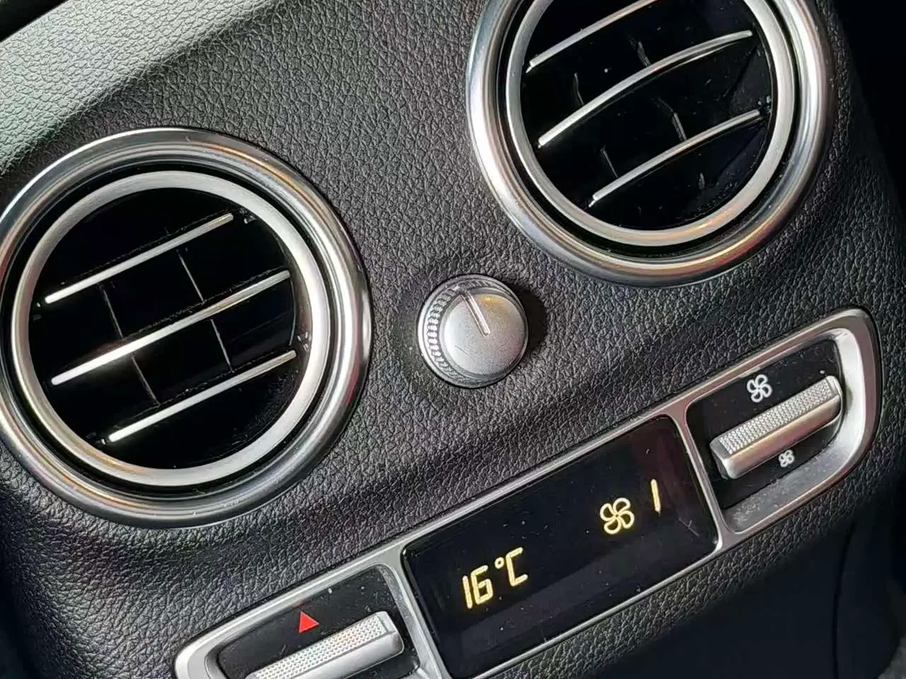 Mercedes-Benz C-Class AMG 2016 — Photo 8/16