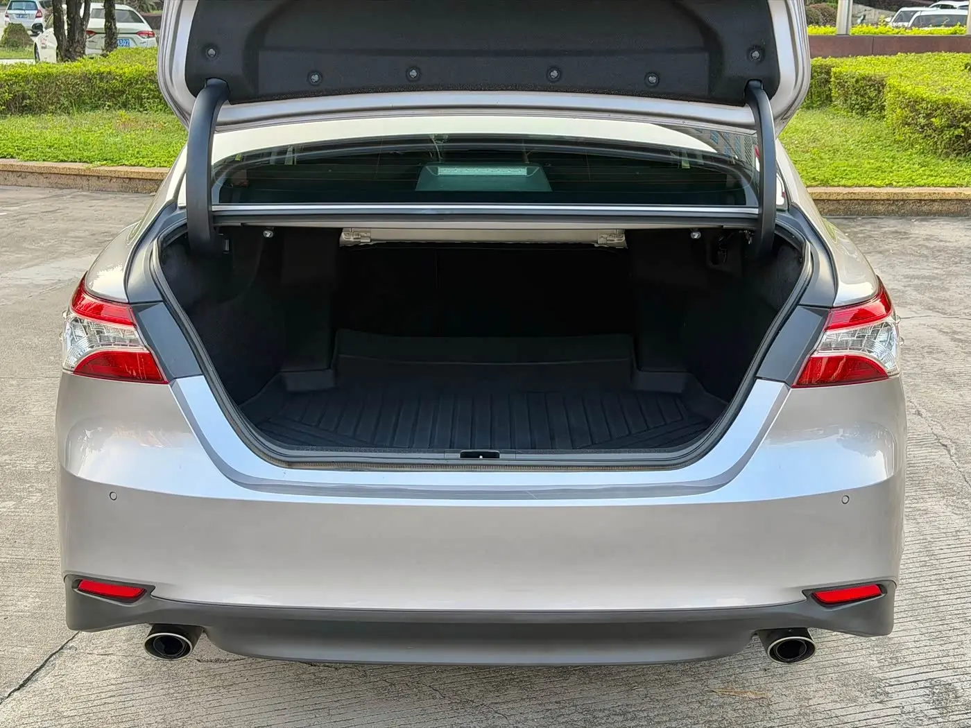 Toyota Camry 2021 — Photo 20/20