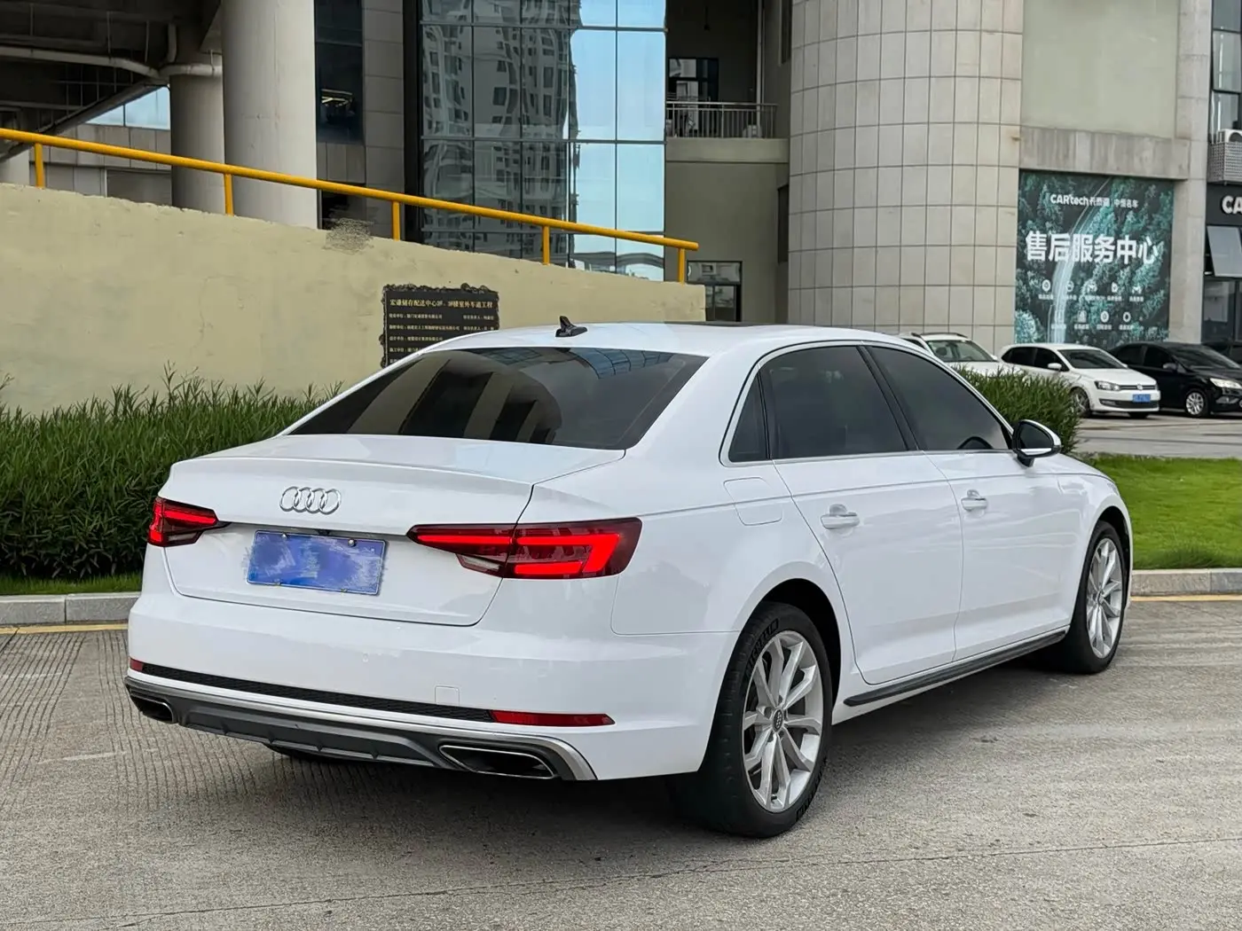 Audi A4L 2019 — Фото 9/9