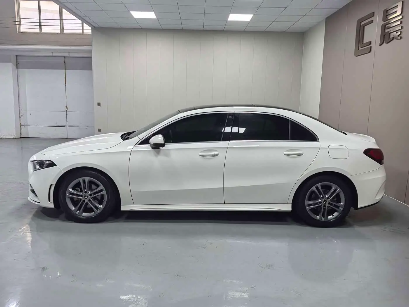 Mercedes-Benz A-Class 2021 — Photo 7/18