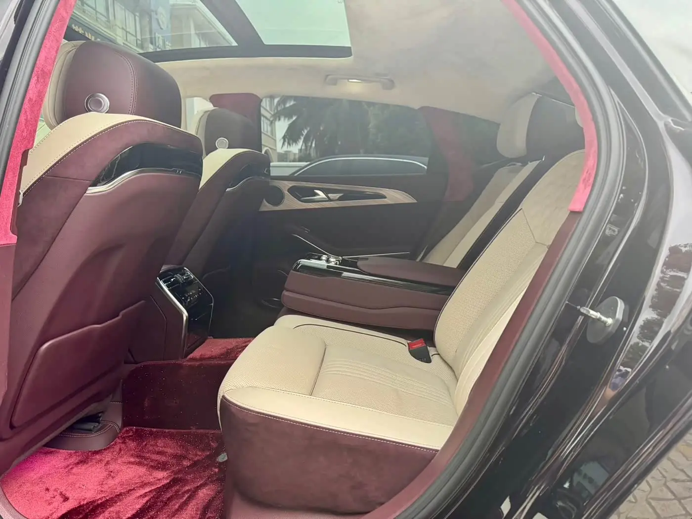 Hongqi H9 2021 — Şəkil 15/20
