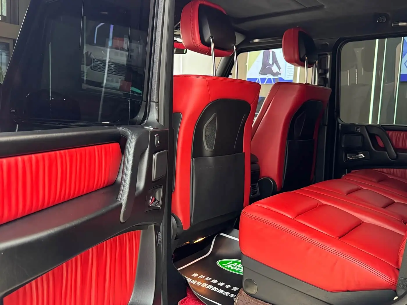 Mercedes-Benz G-Class 2018 — Photo 18/20