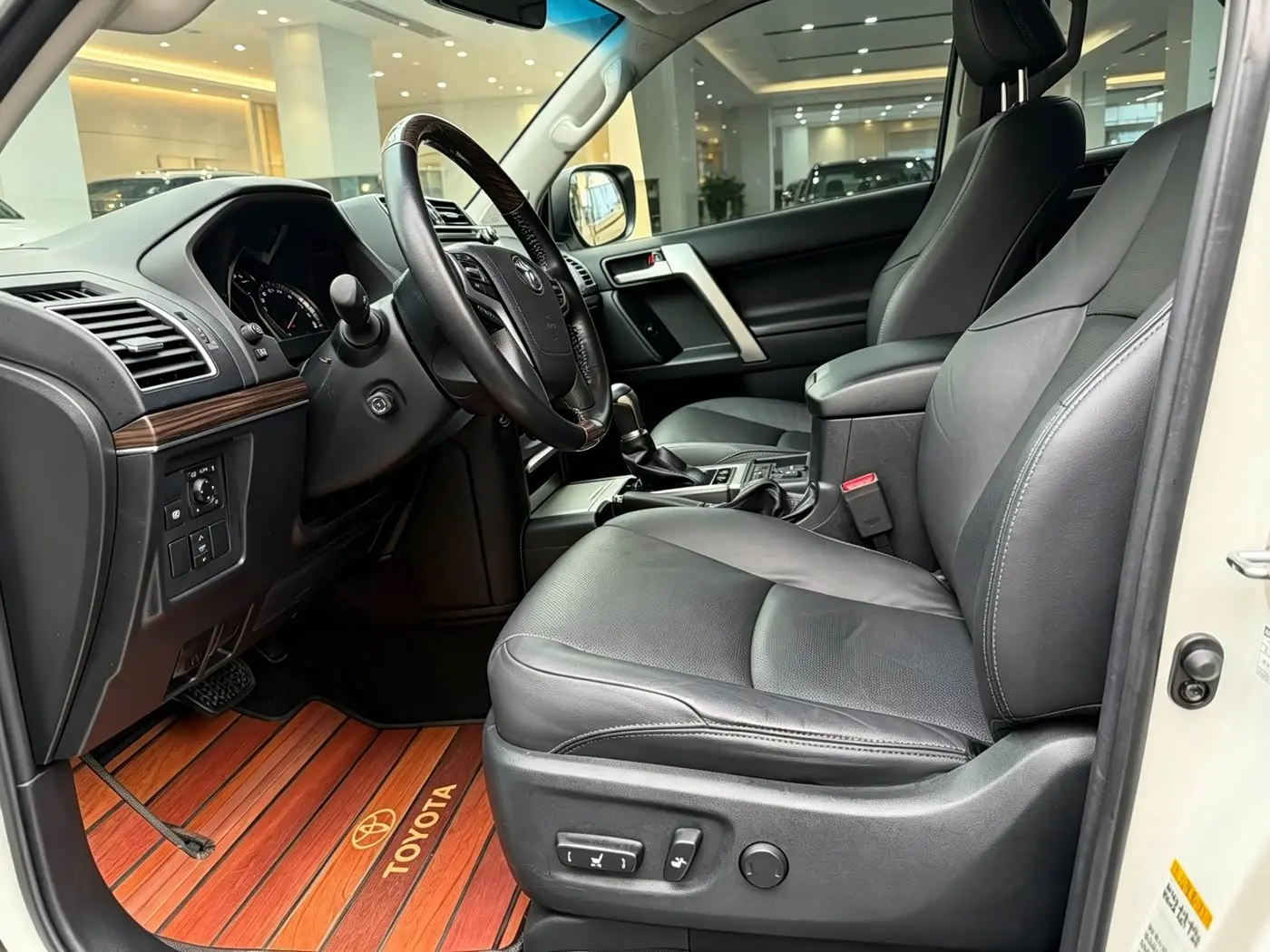 Toyota Prado 2019 — Şəkil 10/17