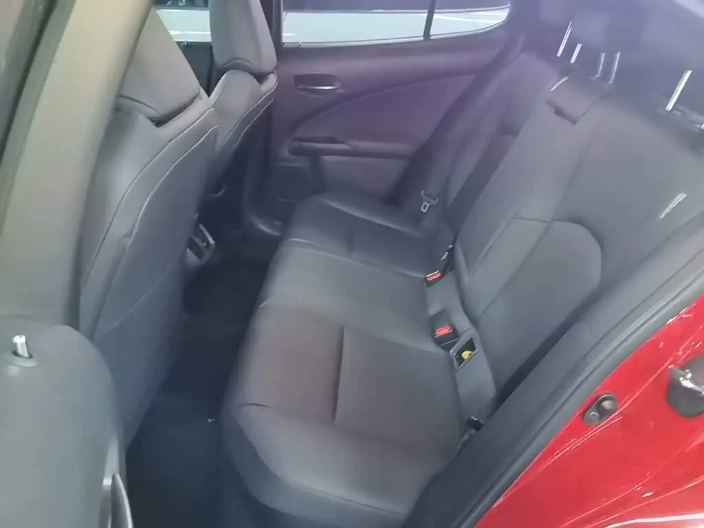 Lexus UX 2020 — Şəkil 17/20