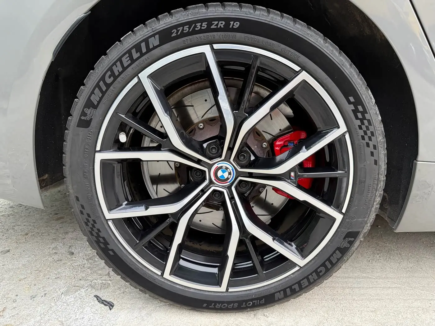 BMW 5 Series 2023 — Photo 16/16