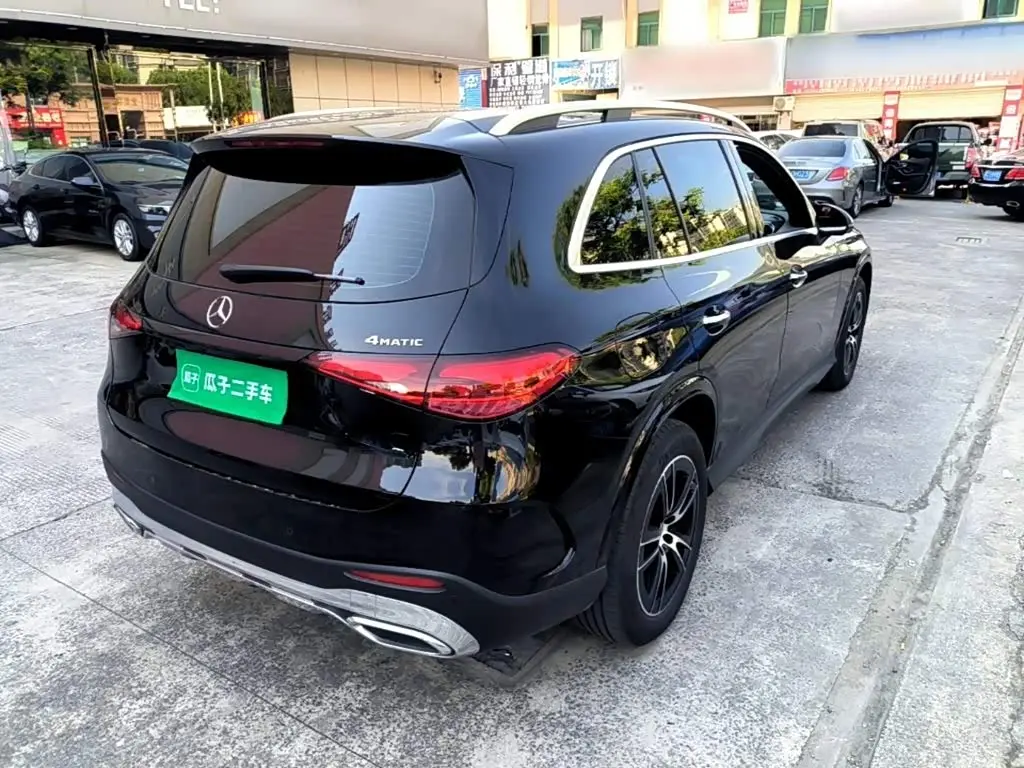 Mercedes-Benz GLC 2025 — Photo 7/20