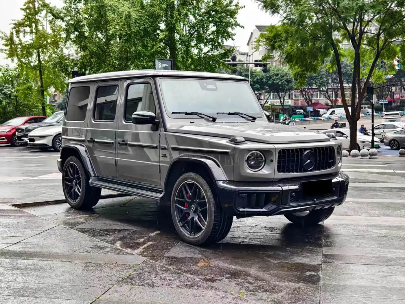 Mercedes-Benz G-Class AMG 2025 — Фото 2/10