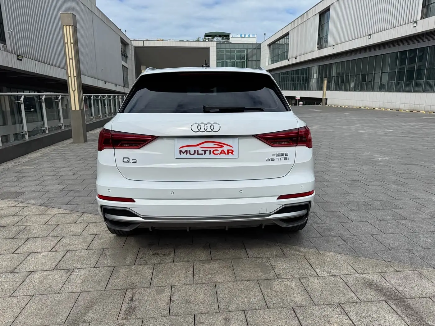 Audi Q3 2022 — Photo 8/9