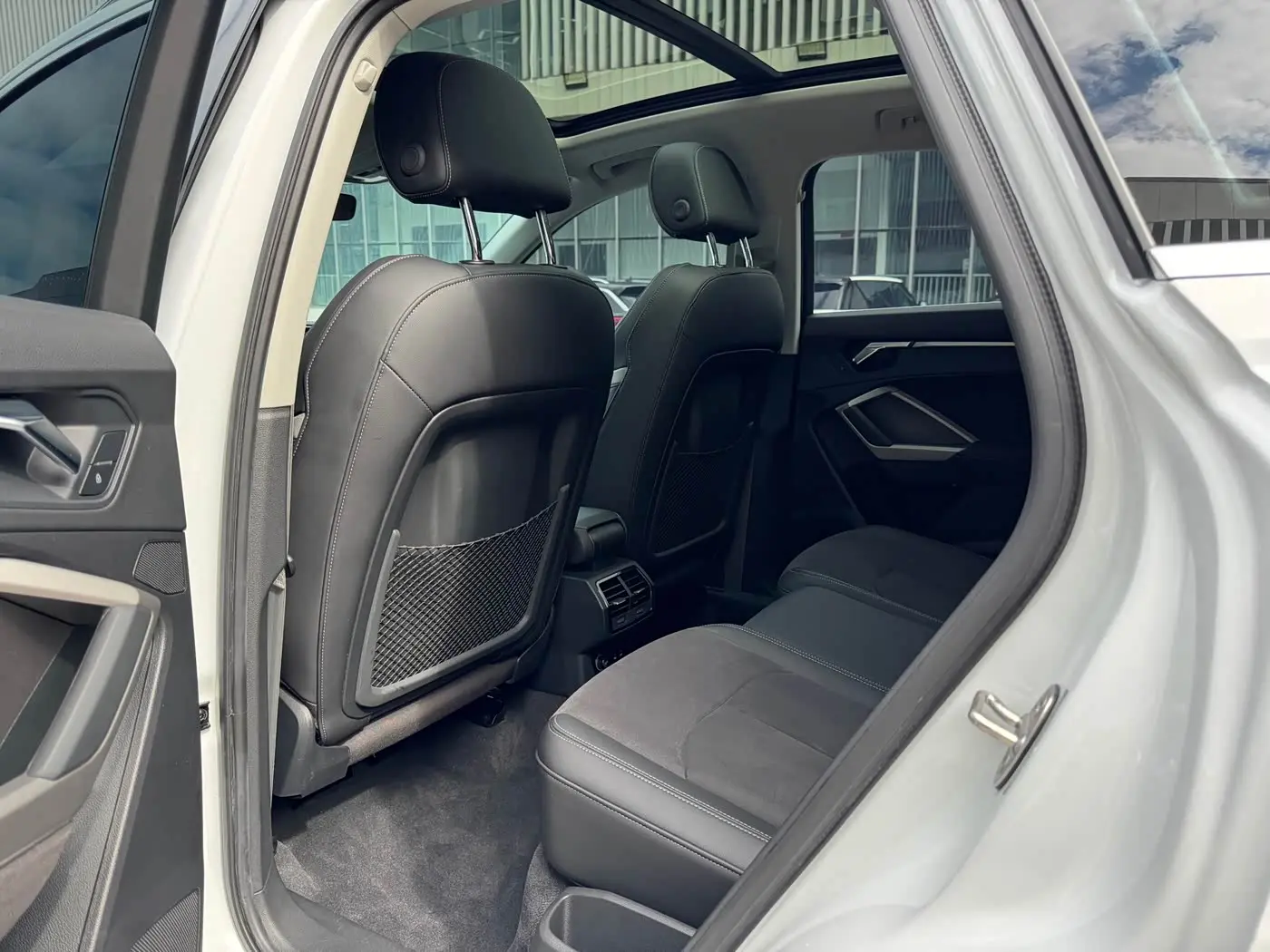 Audi Q3 2022 — Photo 6/9