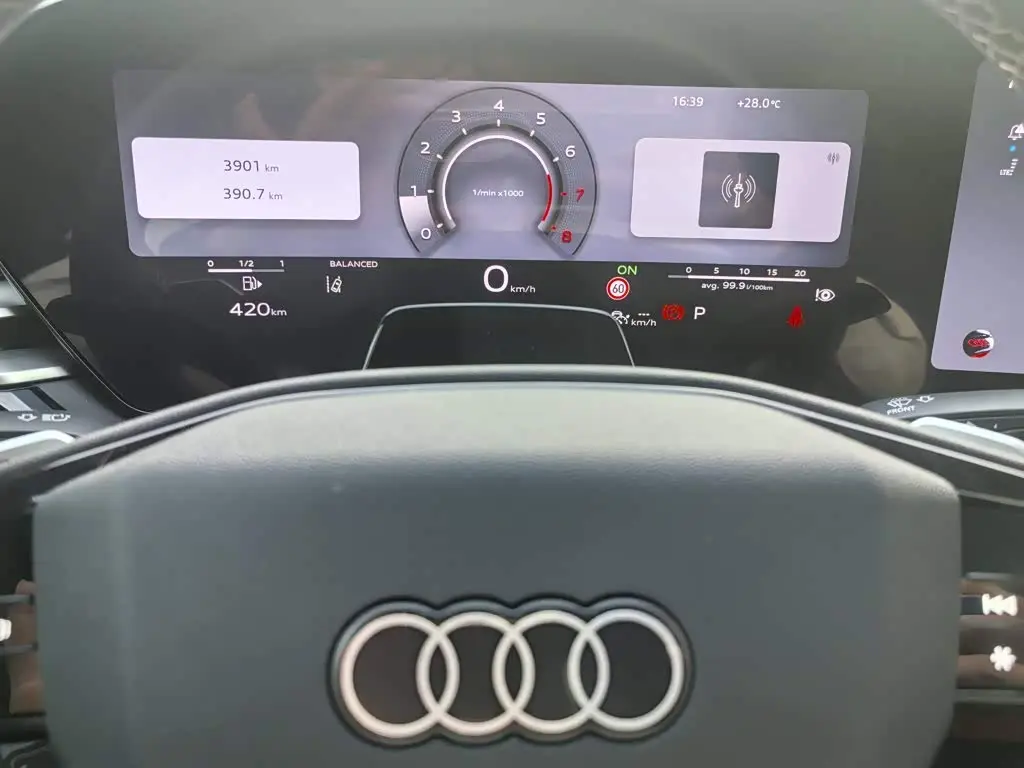 Audi A5L 2025 — Фото 4/15