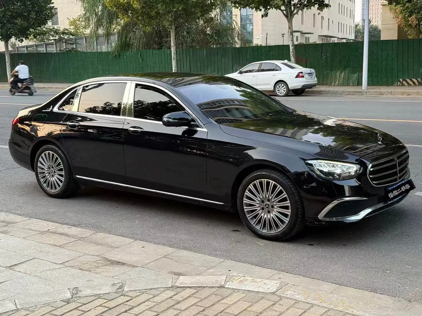 Mercedes-Benz E-Class 2021 — Фото 3/9