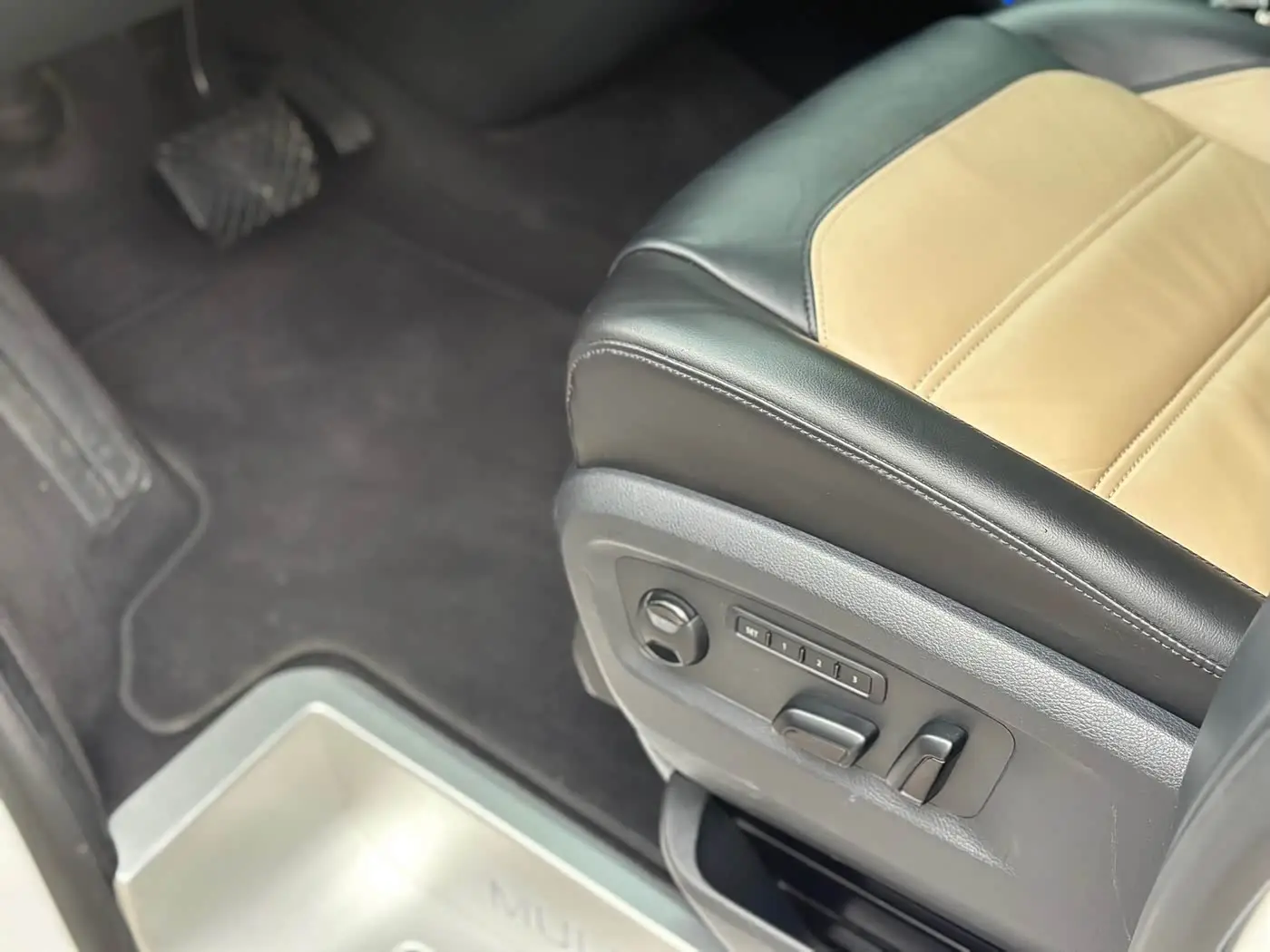 Volkswagen Multivan 2017 — Şəkil 19/20