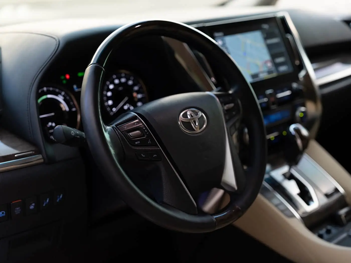 Toyota Alphard 2021 — Photo 5/16