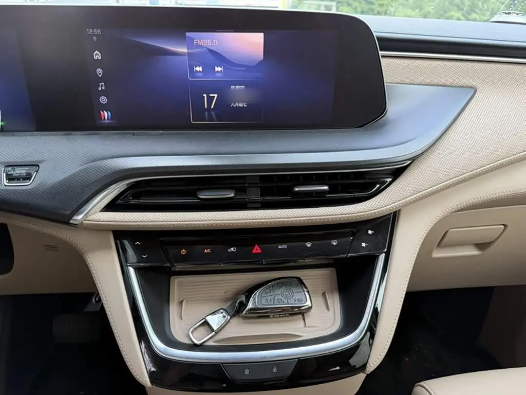 Buick GL8 New Energy 2025 — Şəkil 9/20
