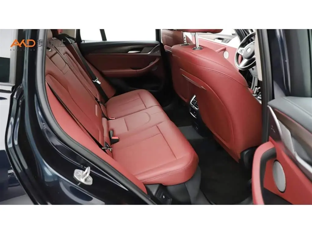 BMW X3 2022 — Photo 8/10