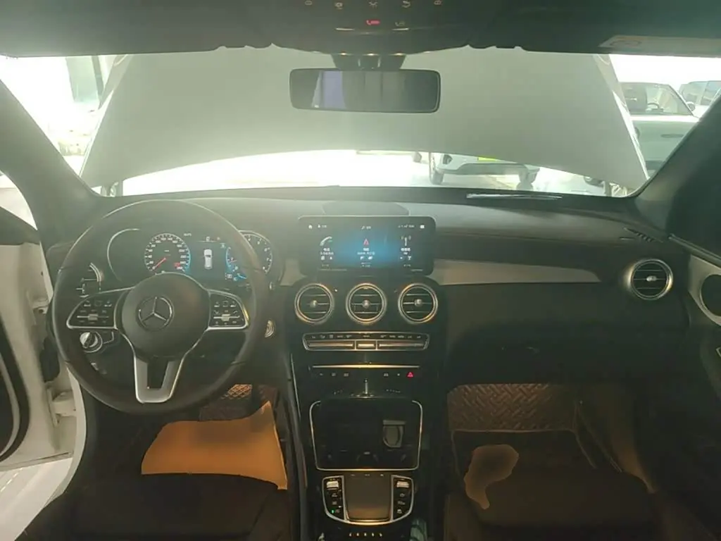 Mercedes-Benz GLC 2022 — Şəkil 10/20