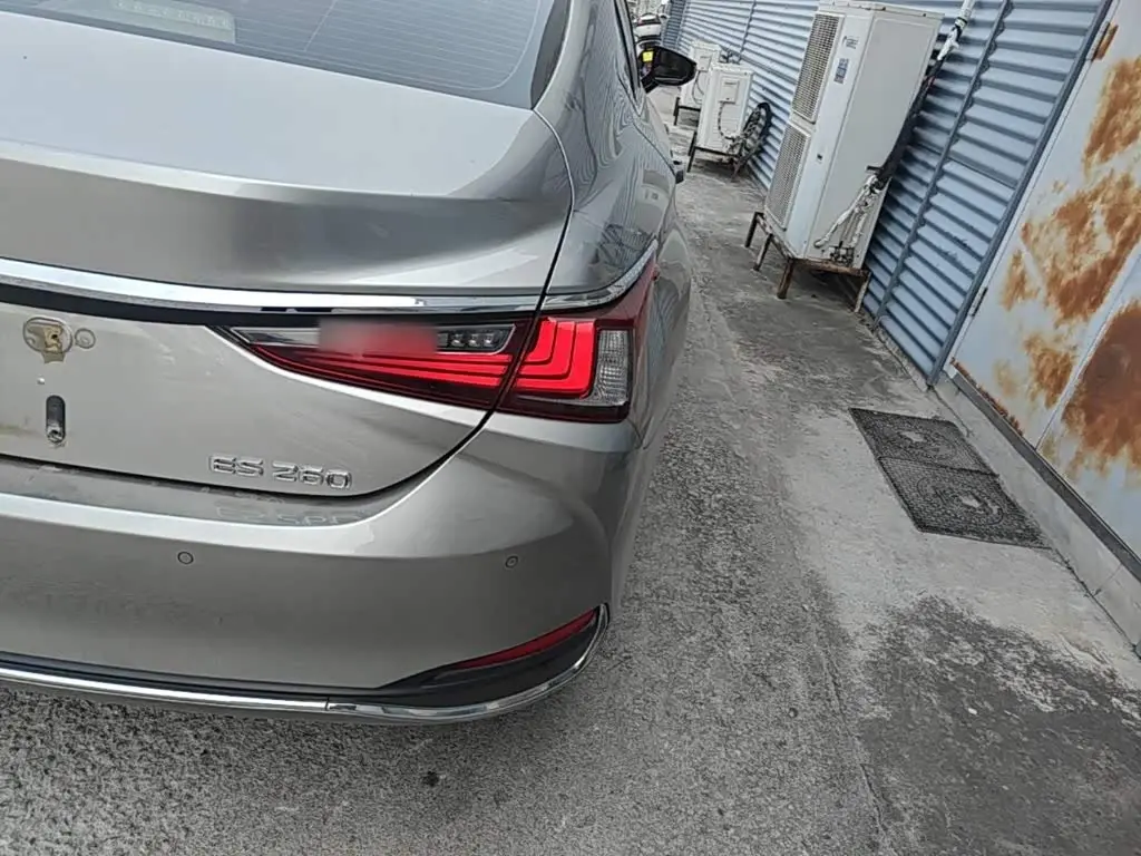 Lexus ES 2022 — Şəkil 8/20