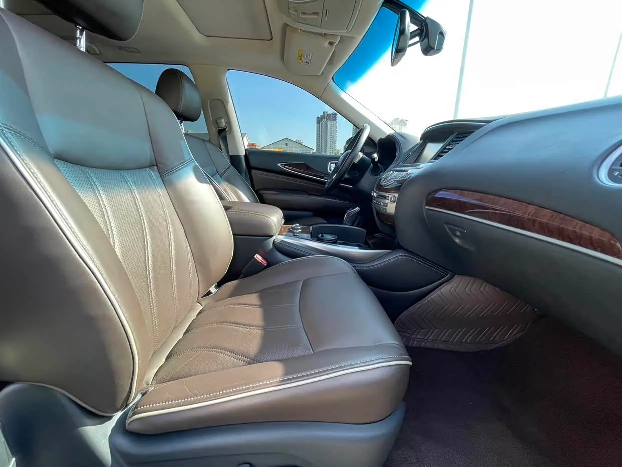 Infiniti QX60 2018 — Фото 10/20