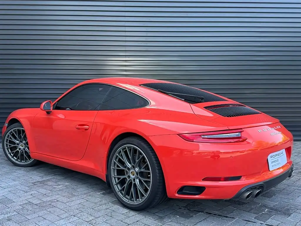 Porsche 911 2018 — Photo 4/16