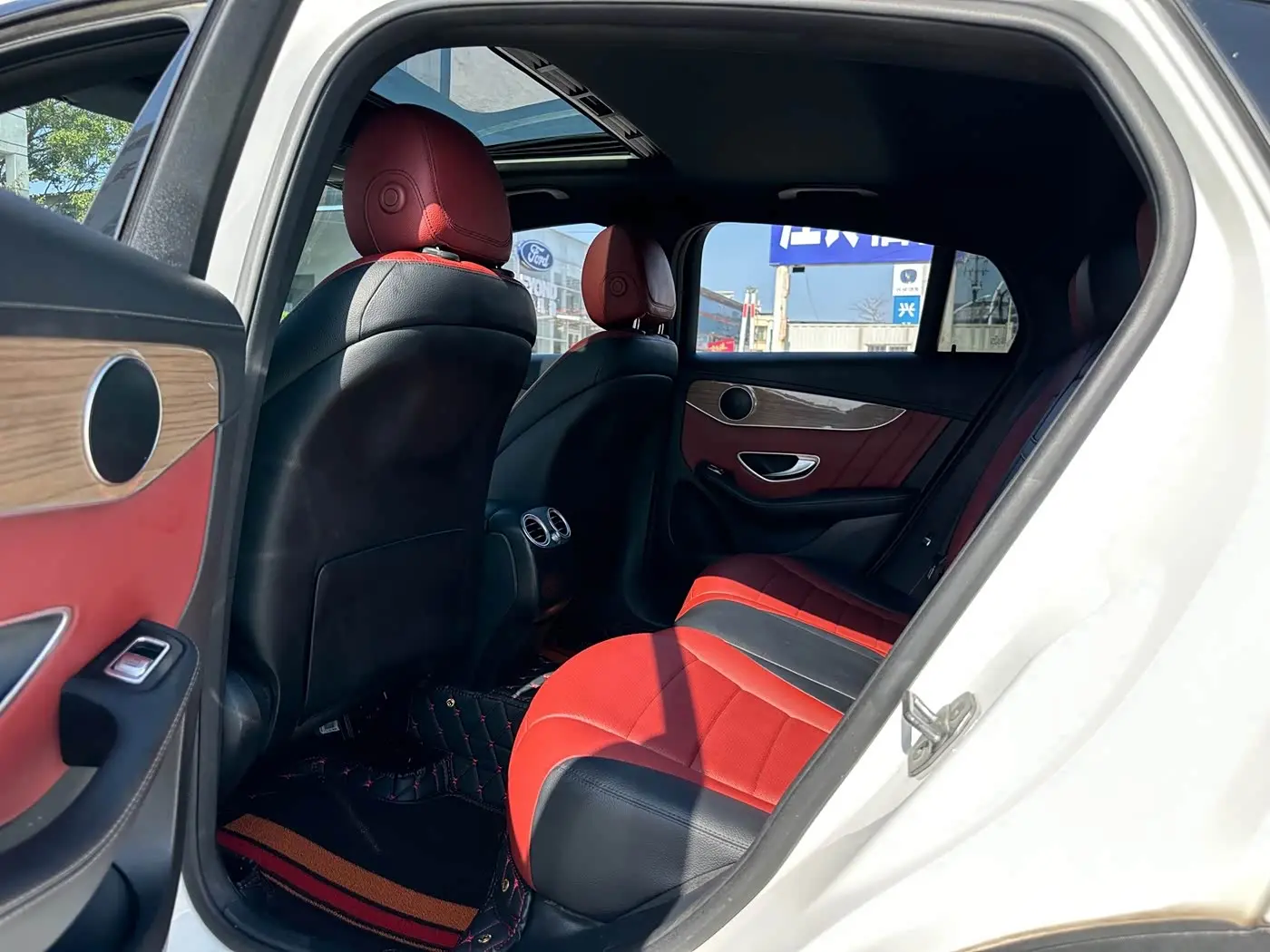 Mercedes-Benz GLC Coupe 2018 — Фото 13/17