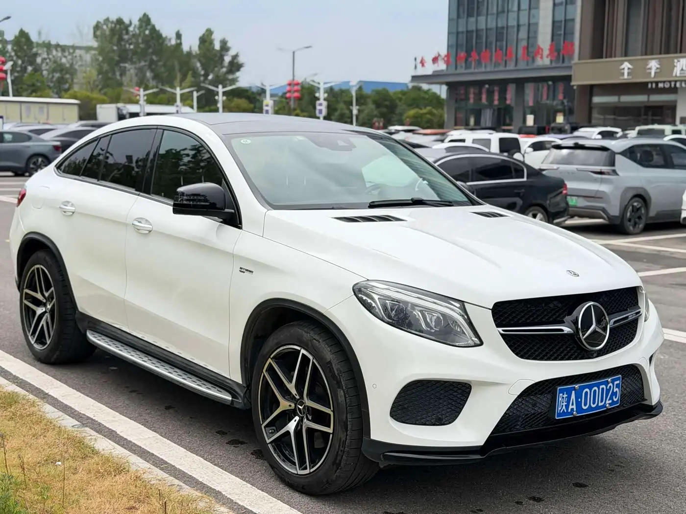 Mercedes-Benz GLE Coupe AMG 2018 — Şəkil 3/7