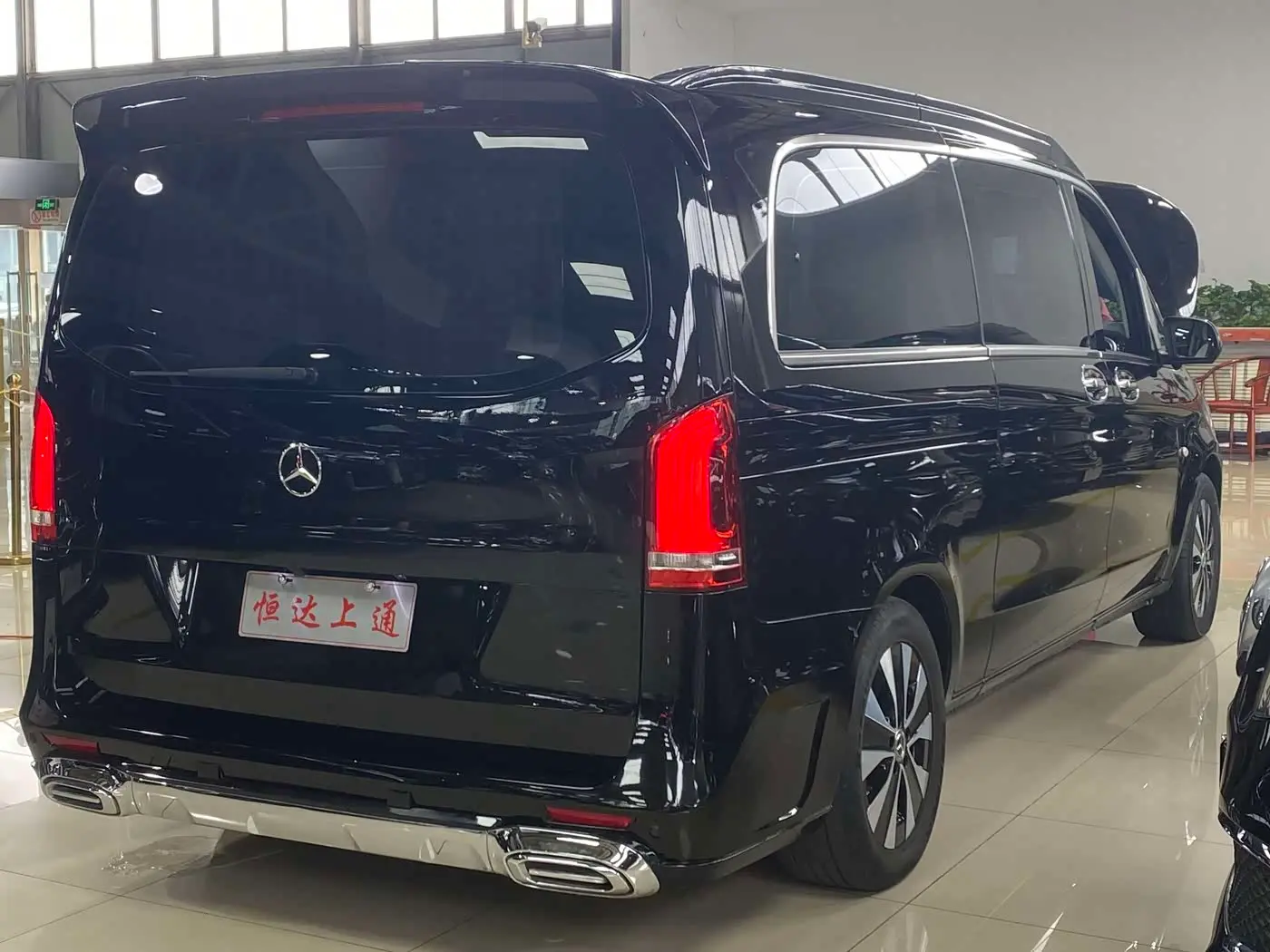 Mercedes-Benz Vito 2024 — Photo 19/19