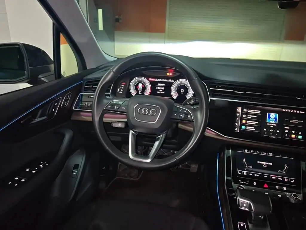 Audi Q7 2021 — Фото 11/20