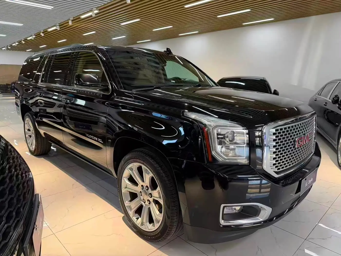 Daolangge GMC Yukon 2018 — Фото 1/16