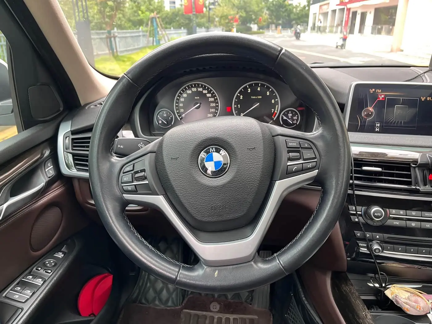 BMW X5 2015 — Фото 8/11