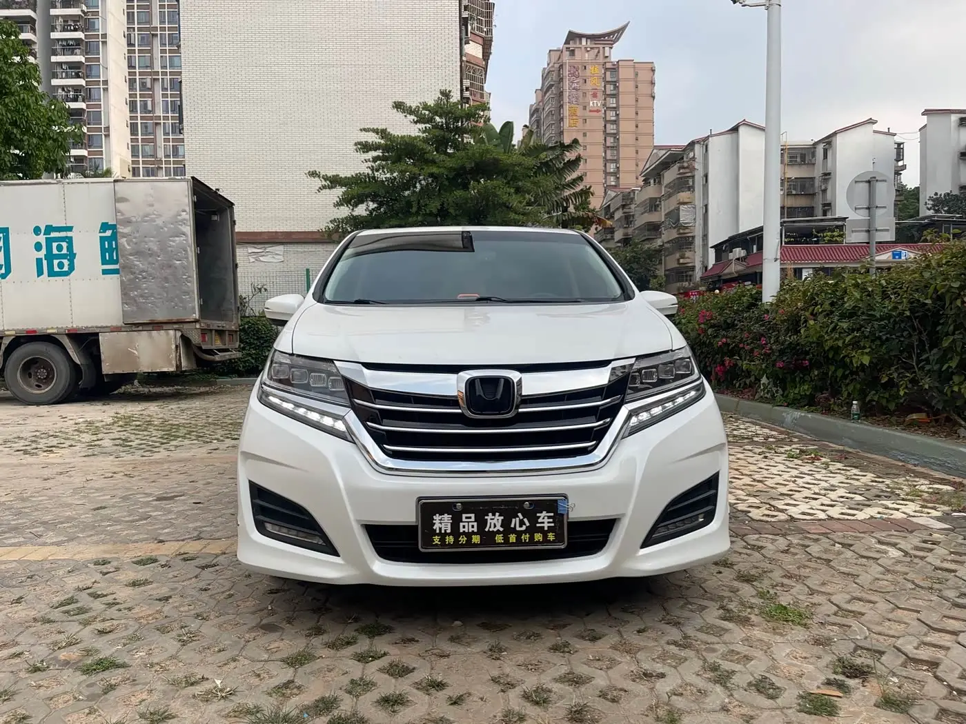 Honda Elysion 2018 — Фото 2/20