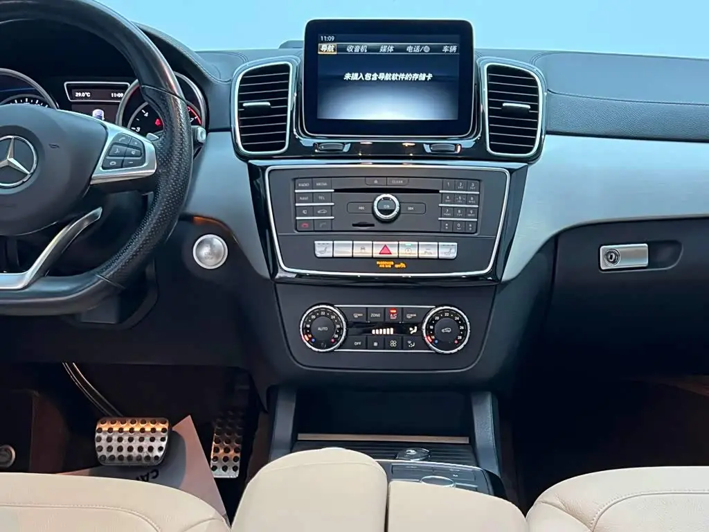 Mercedes-Benz GLE AMG 2018 — Фото 18/20