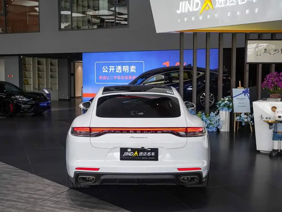 Porsche Panamera 2022 — Photo 8/20
