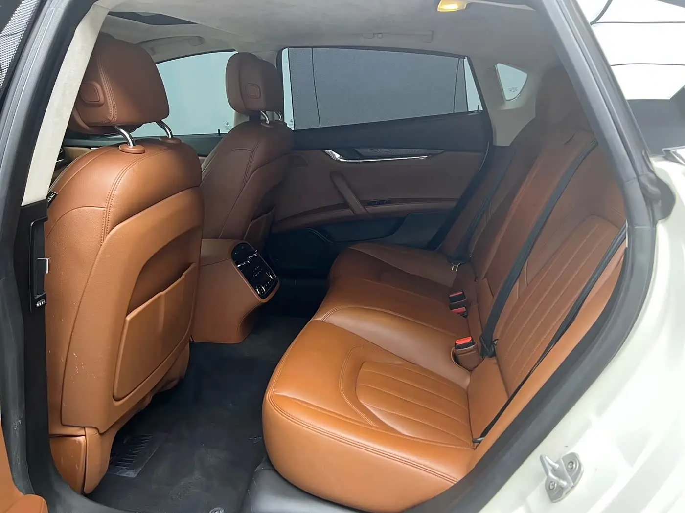 Maserati Quattroporte 2018 — Şəkil 8/11