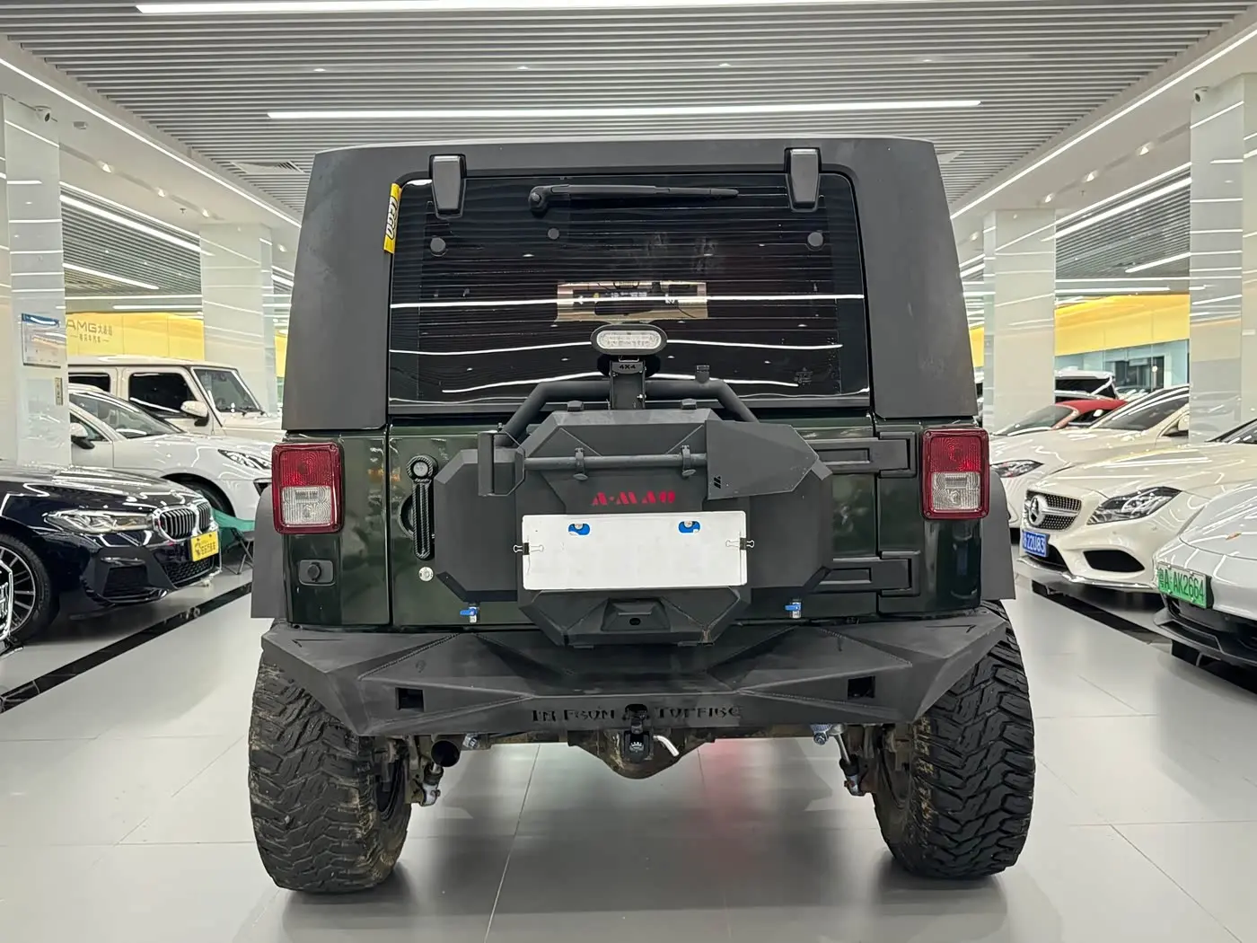 Jeep Wrangler 2010 — Şəkil 5/16