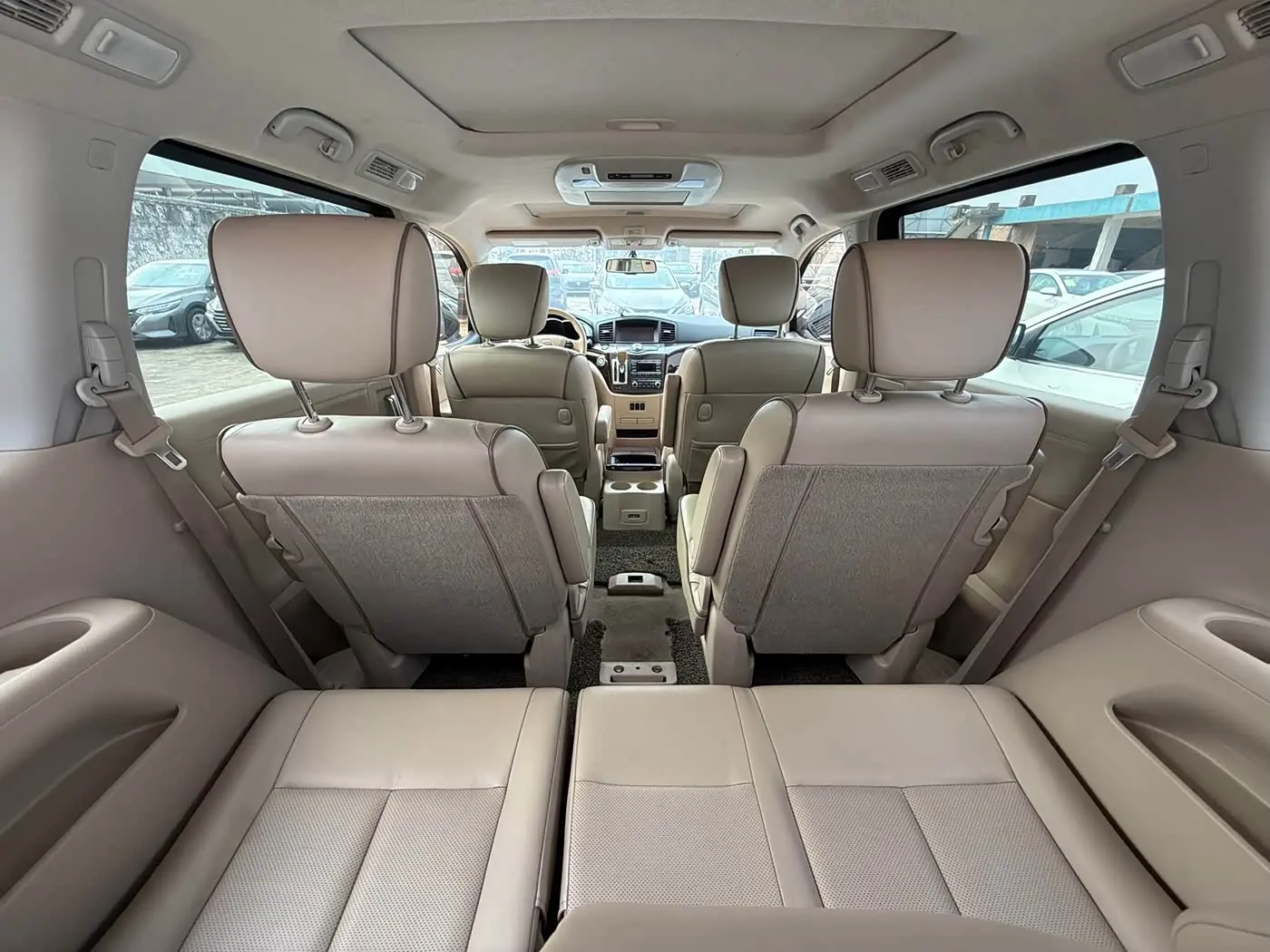 Nissan Quest 2016 — Фото 14/17