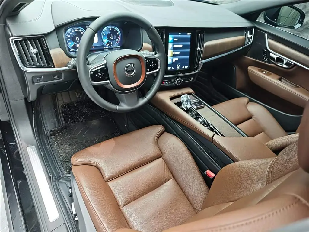 Volvo S90 2020 — Photo 6/19