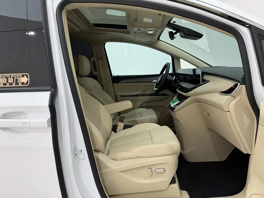 Buick GL8 New Energy 2025 — Photo 17/20