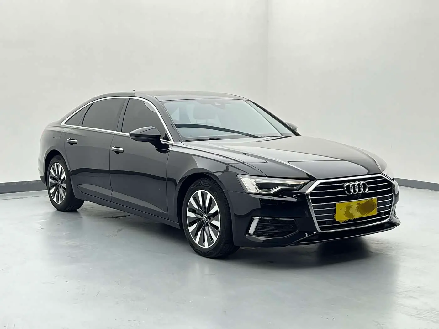 Audi A6L 2022 — Фото 3/18