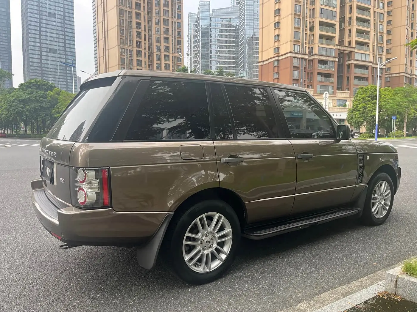 Land Rover Range Rover 2012 — Фото 6/20