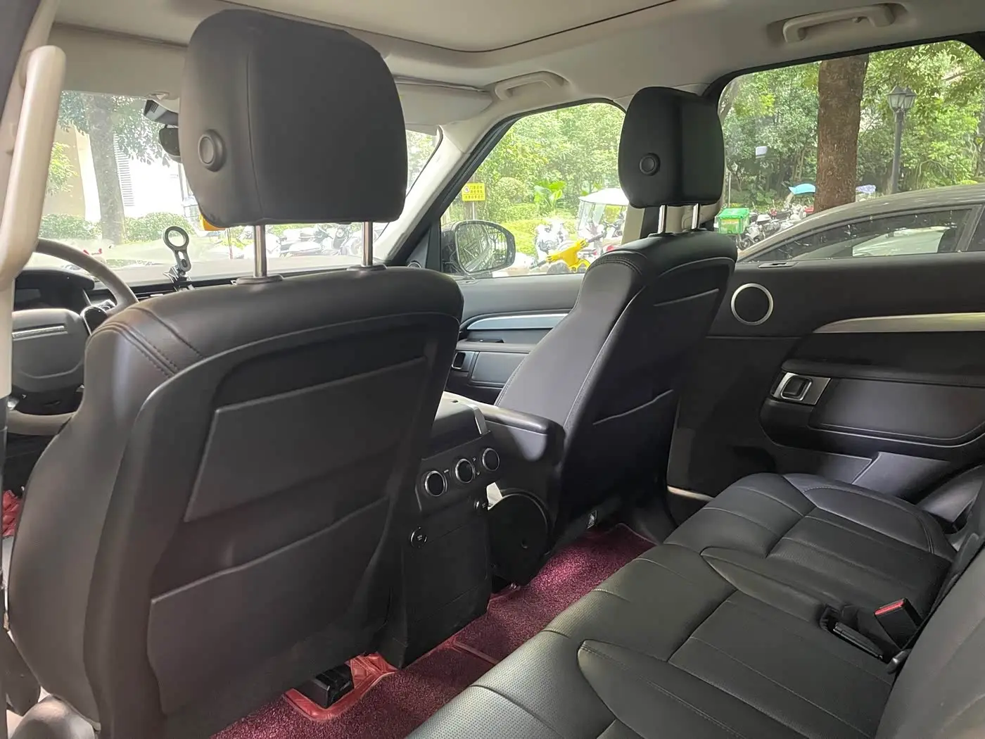 Land Rover Discovery 2021 — Şəkil 8/10