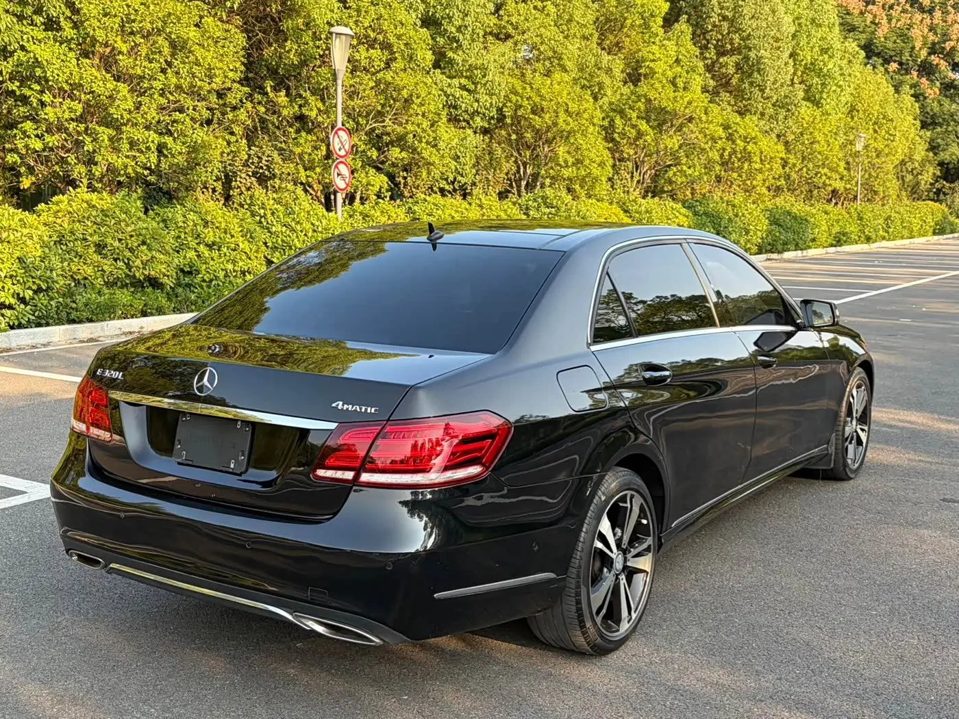 Mercedes-Benz E-Class 2015 — Фото 13/18