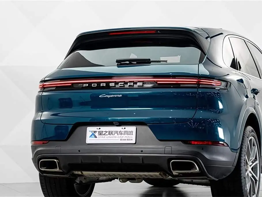 Porsche Cayenne 2024 — Photo 7/20