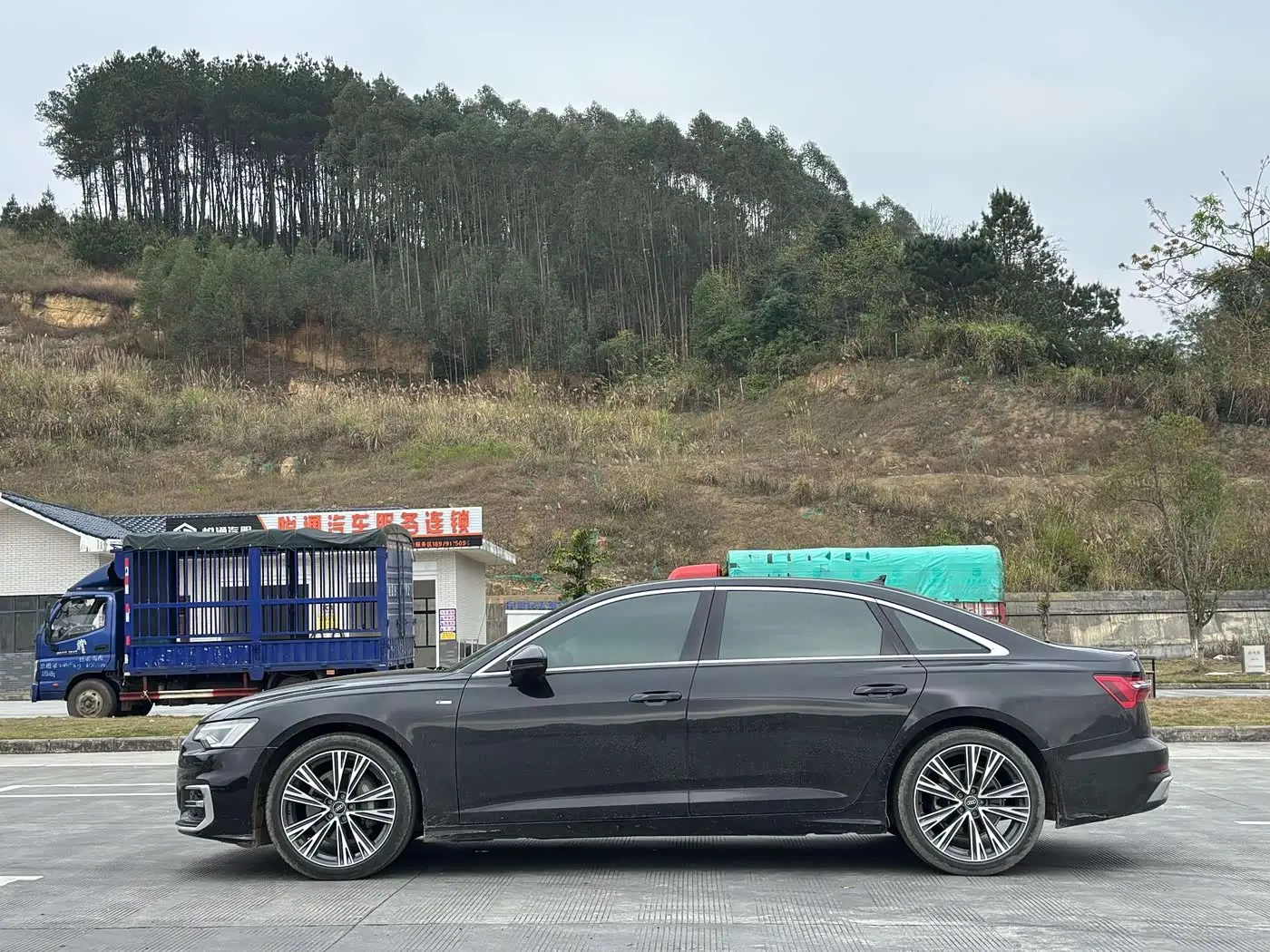 Audi A6L 2022 — Photo 5/9