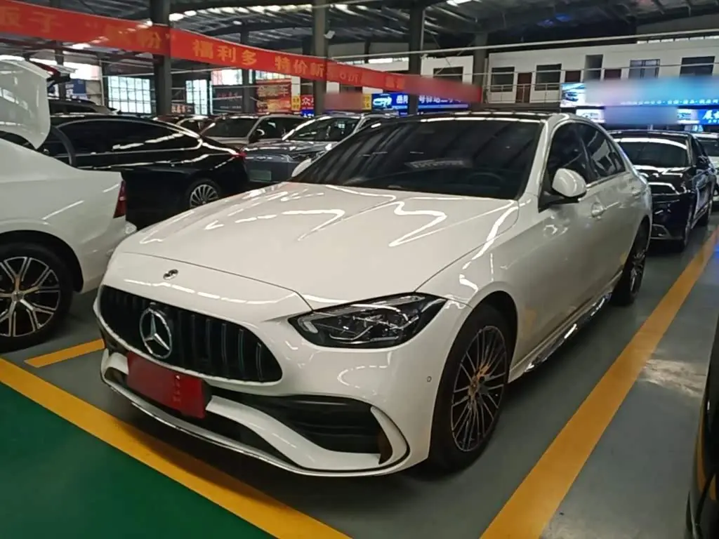Mercedes-Benz C-Class 2025 — Фото 2/20