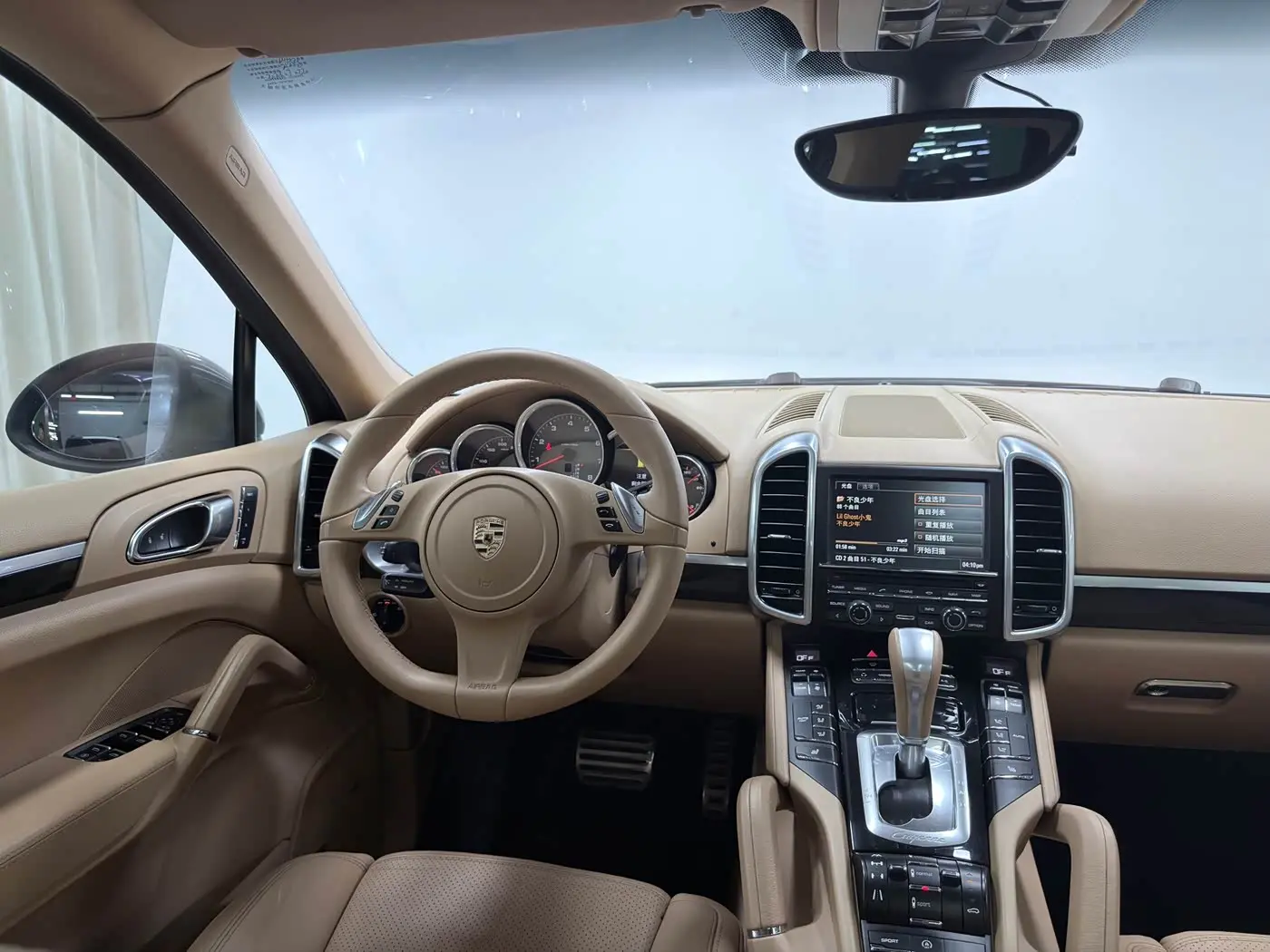 Porsche Cayenne 2013 — Фото 10/20