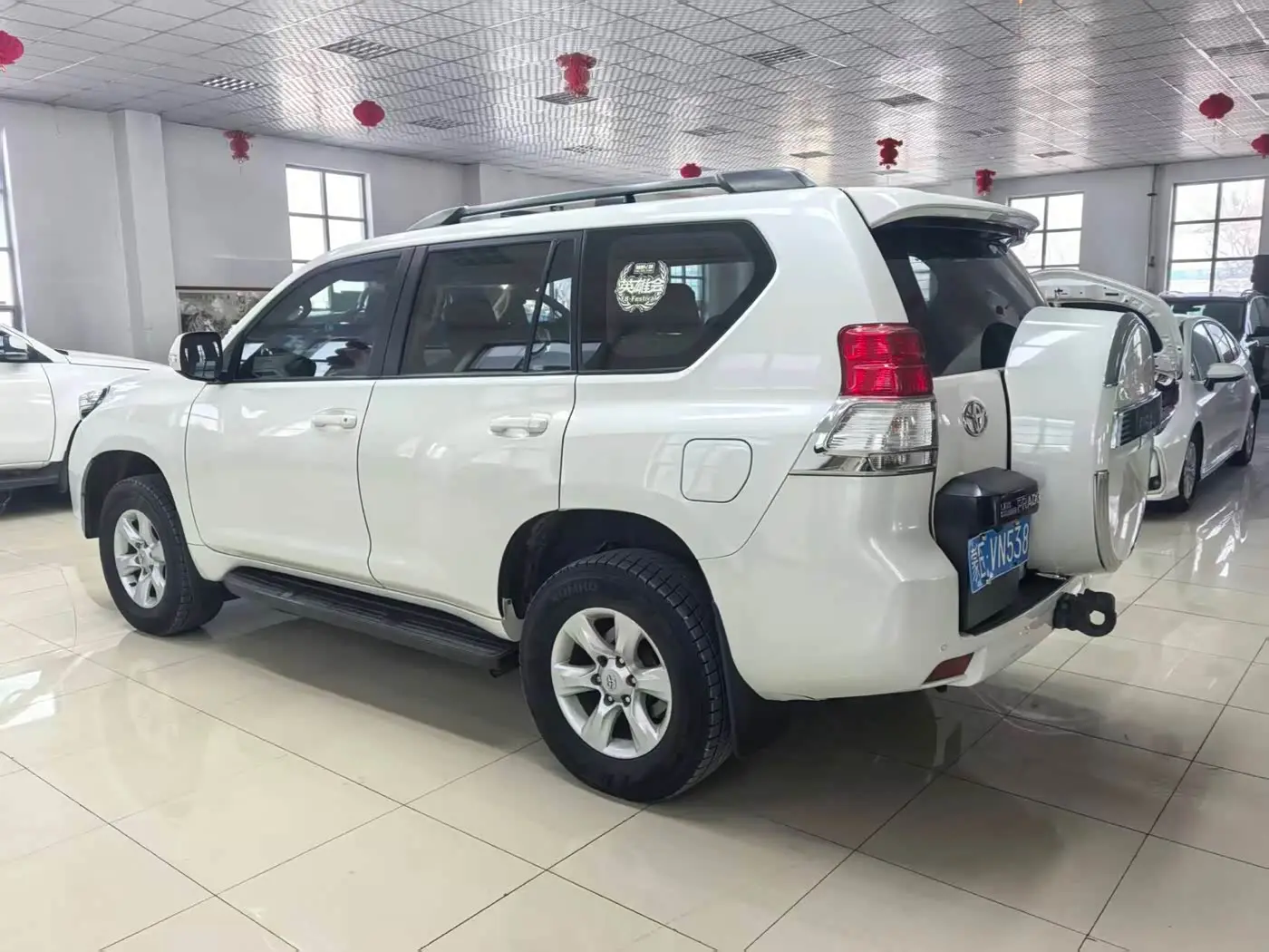 Toyota Prado 2012 — Photo 6/16