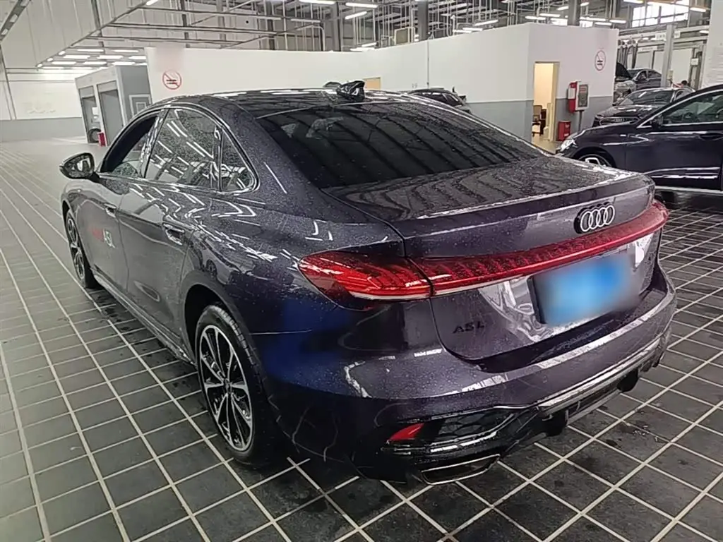 Audi A5L 2025 — Photo 5/20