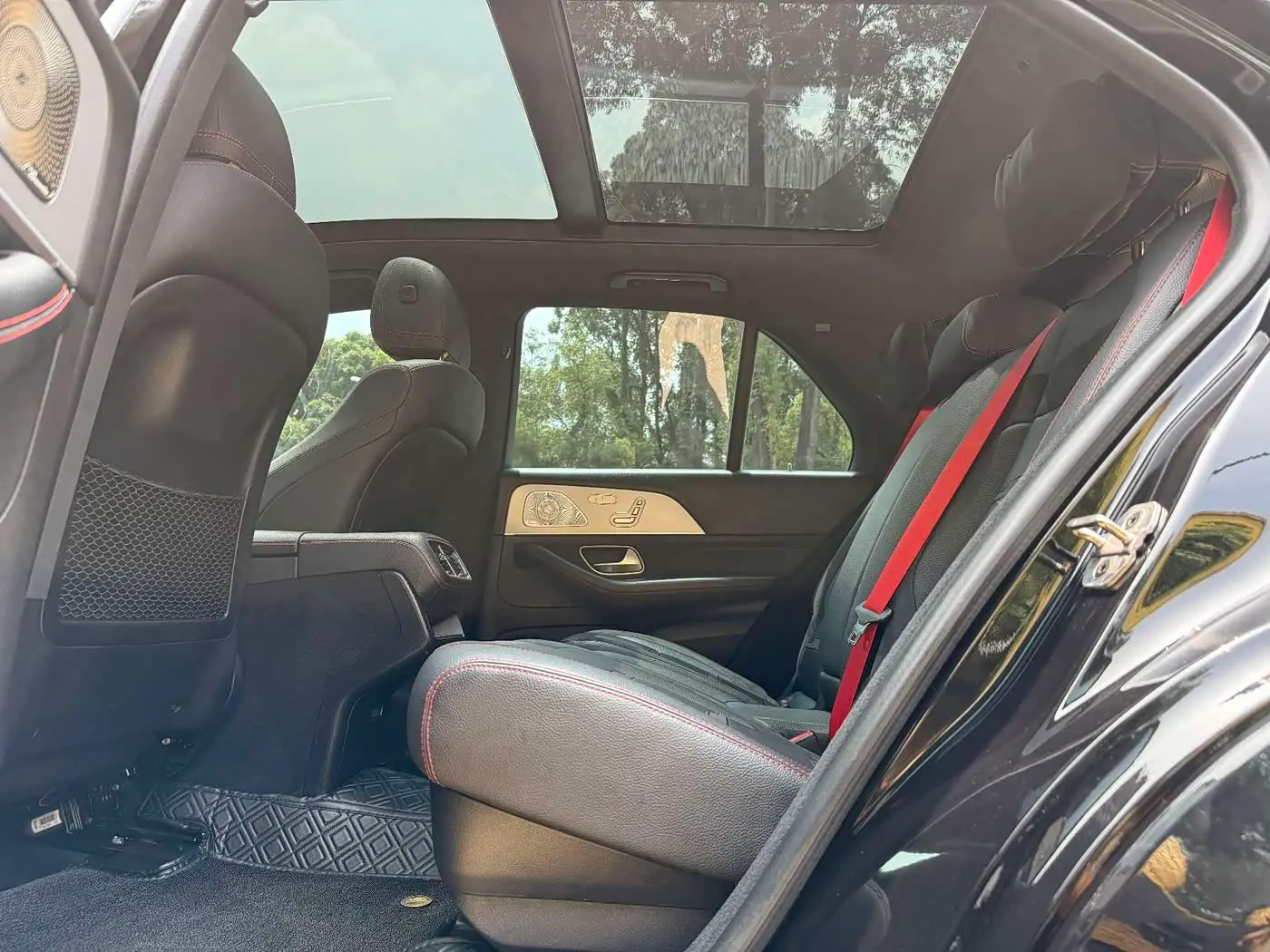 Mercedes-Benz GLE AMG 2023 — Photo 15/19