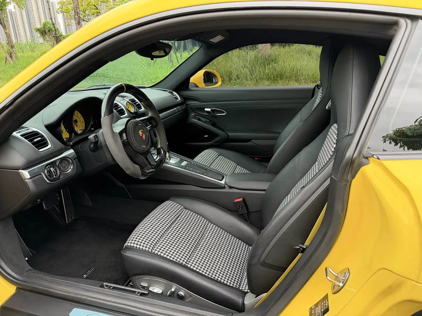 Porsche Cayman 2015 — Photo 10/17